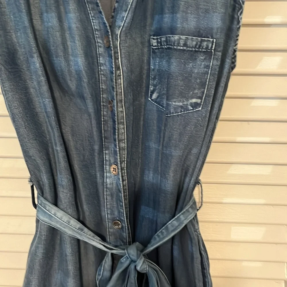 Denim dress with tie belt - Picture 3 of 5